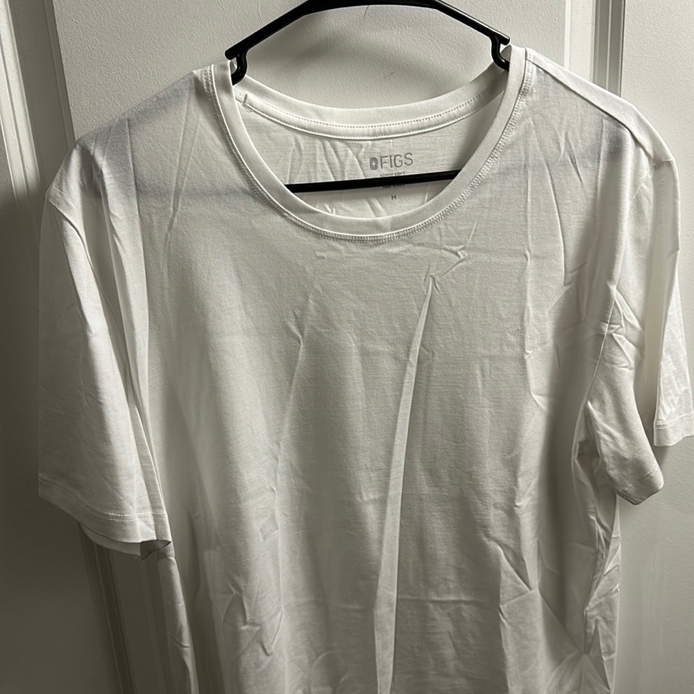 Figs Men’s White Super Soft - Shortsleeve Underscrub - (Medium).
